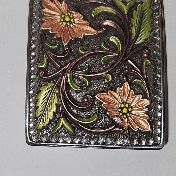 Cute Pink and Green Belt Buckle - Picture 2 of 6